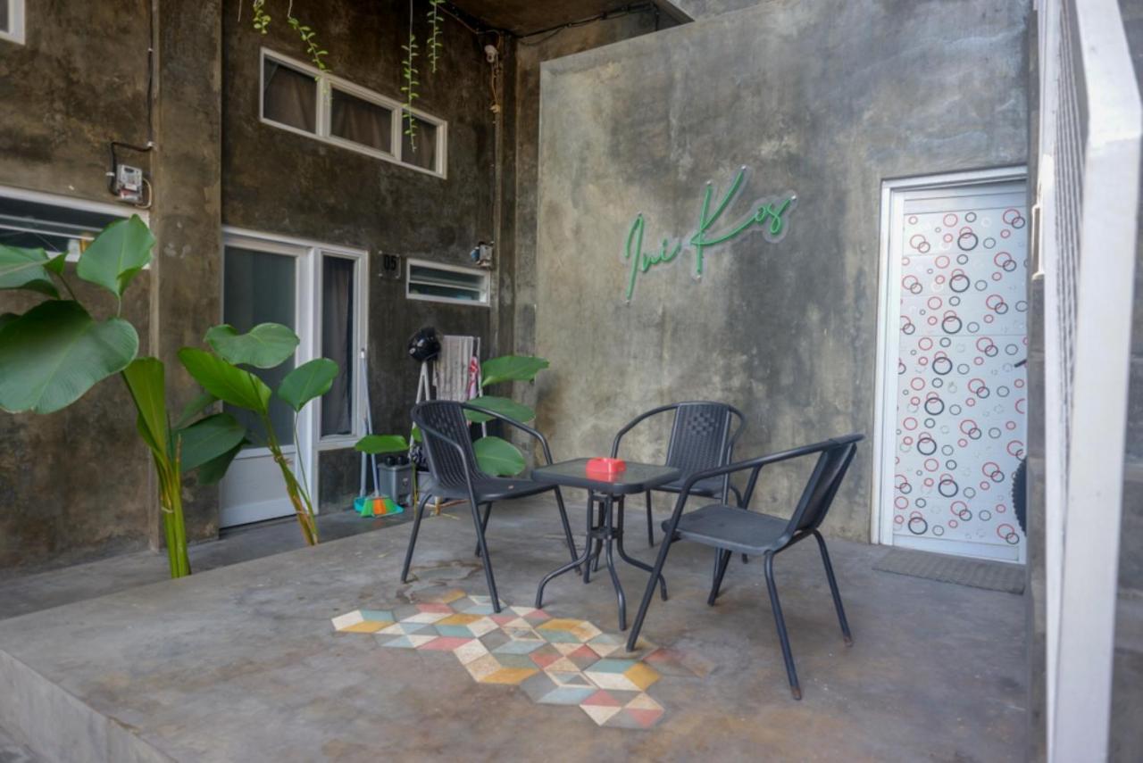 Reddoorz Near Jumbo Mall Sragen Exterior photo