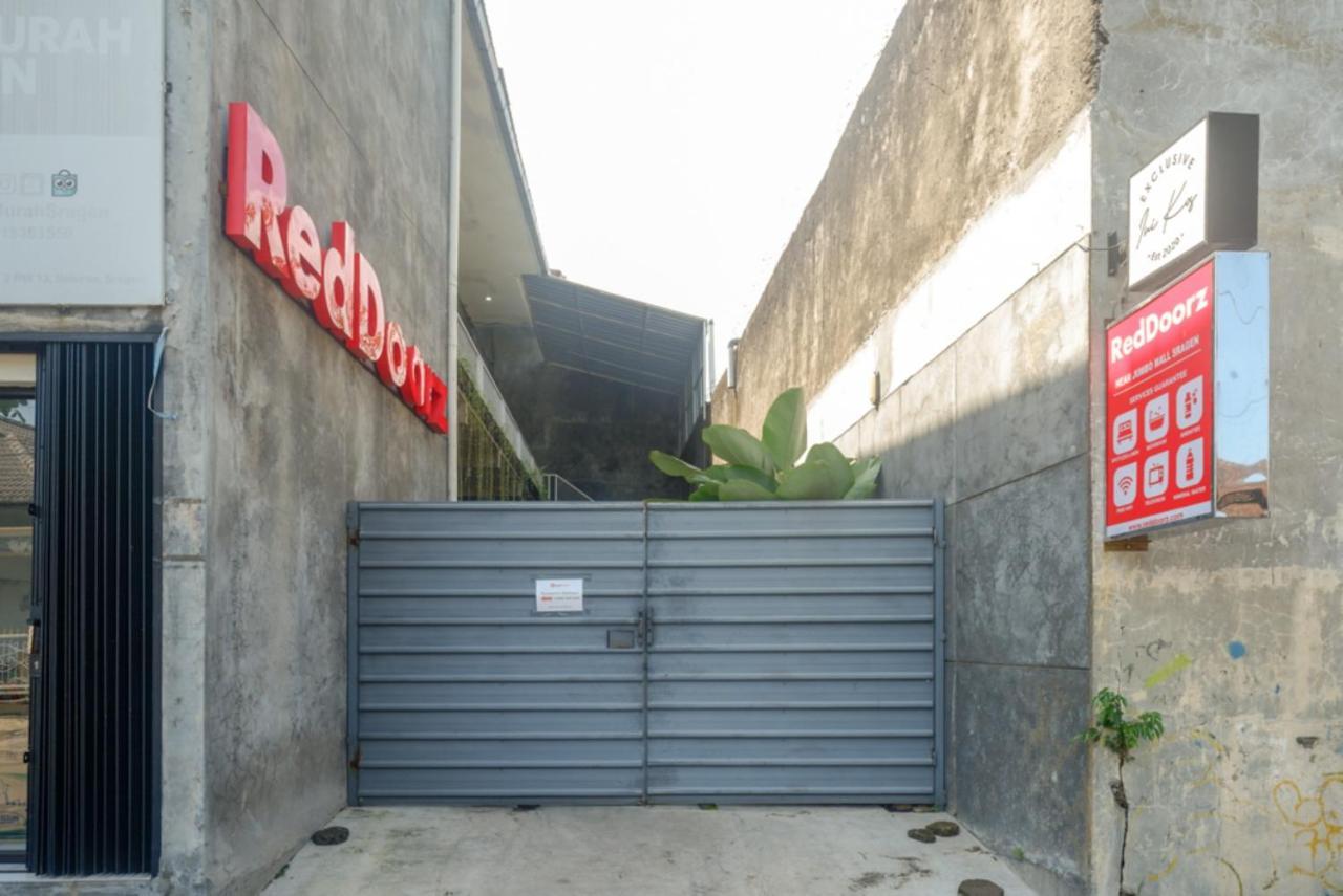 Reddoorz Near Jumbo Mall Sragen Exterior photo